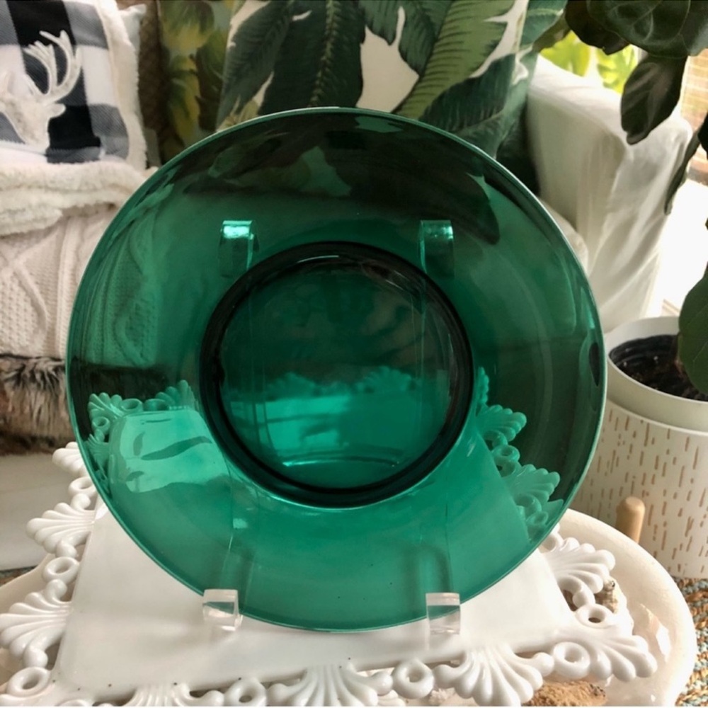 Vintage Mid Century 4) Pedestal Emerald *Green Glass Salad/Buffet Plates